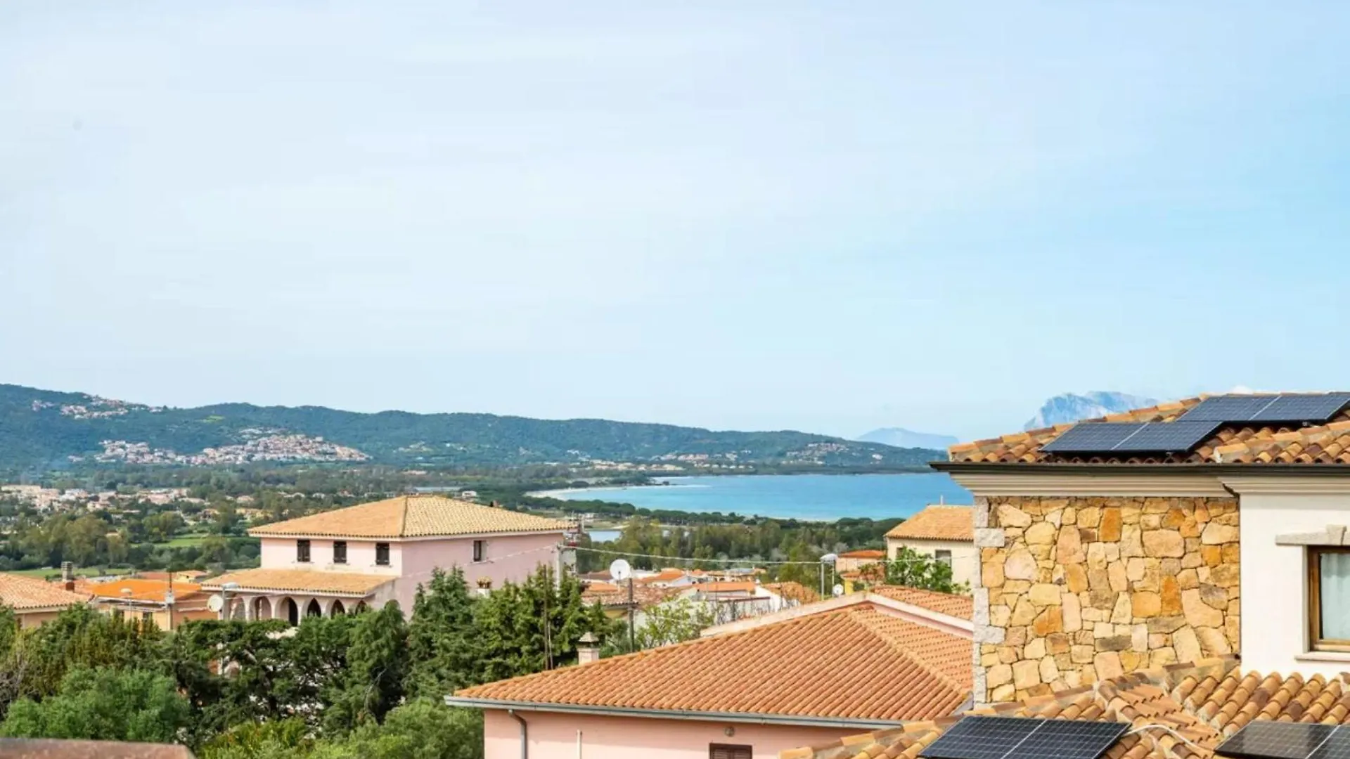 Two Room Flat With Stunning Terrace Near Budoni Tanaunella 0*,  Itália