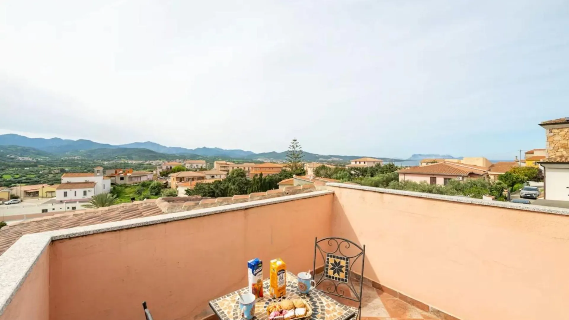 Two Room Flat With Stunning Terrace Near Budoni Tanaunella