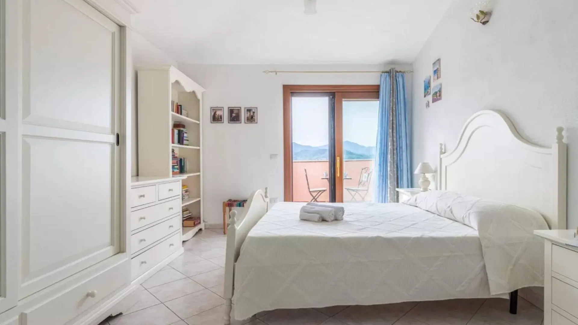 Two Room Flat With Stunning Terrace Near Budoni Tanaunella