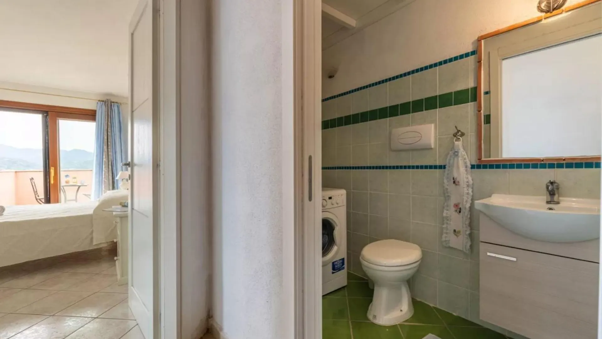 Two Room Flat With Stunning Terrace Near Budoni Tanaunella