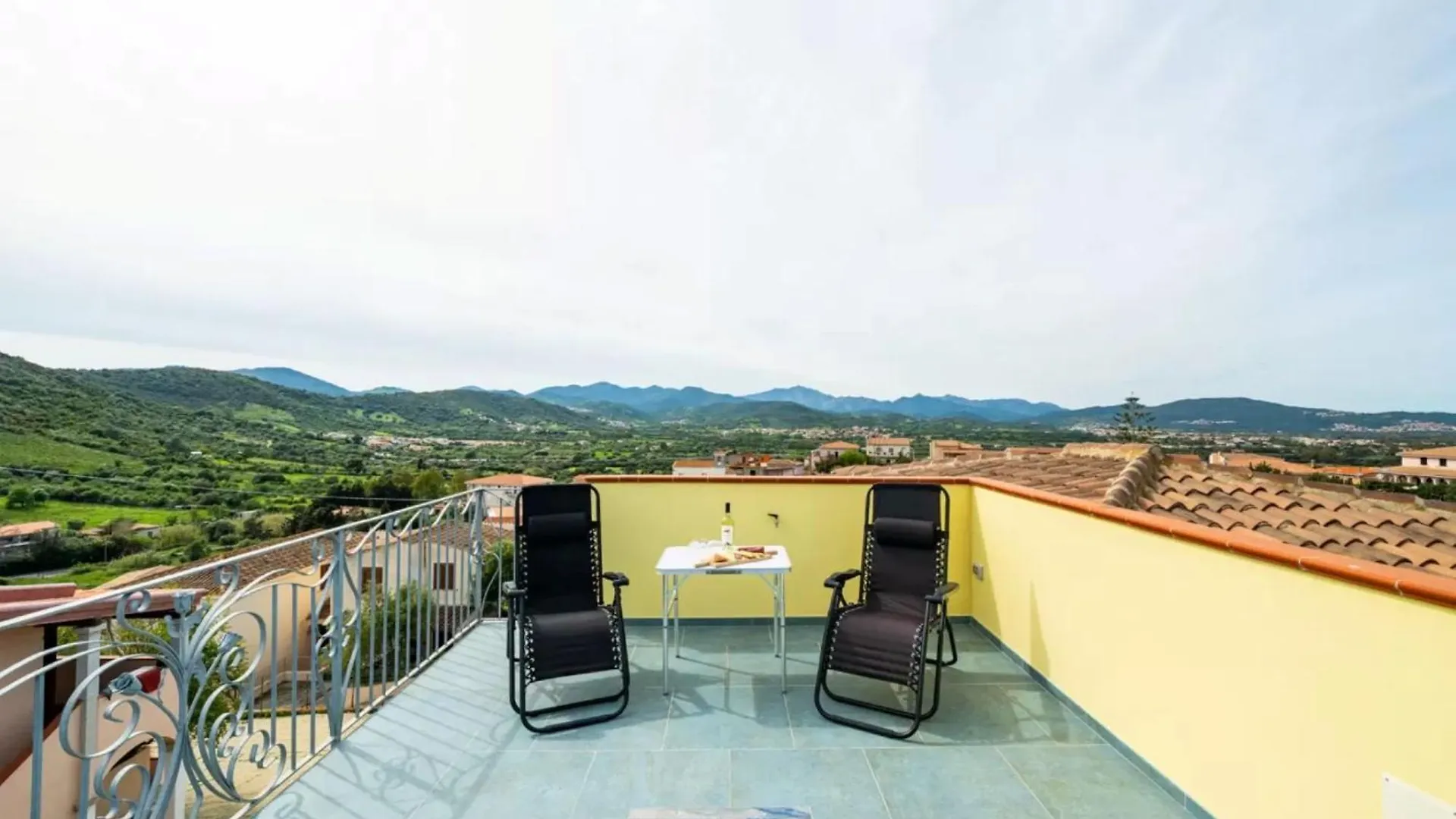 Apartamento Two Room Flat With Stunning Terrace Near Budoni Tanaunella Itália