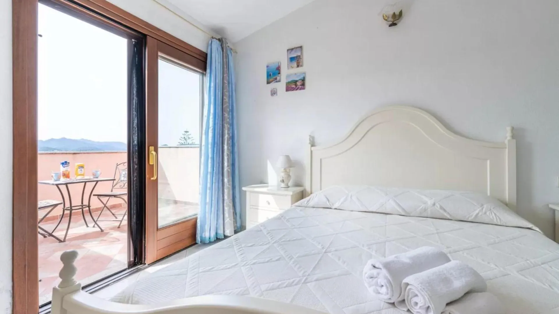Two Room Flat With Stunning Terrace Near Budoni Tanaunella